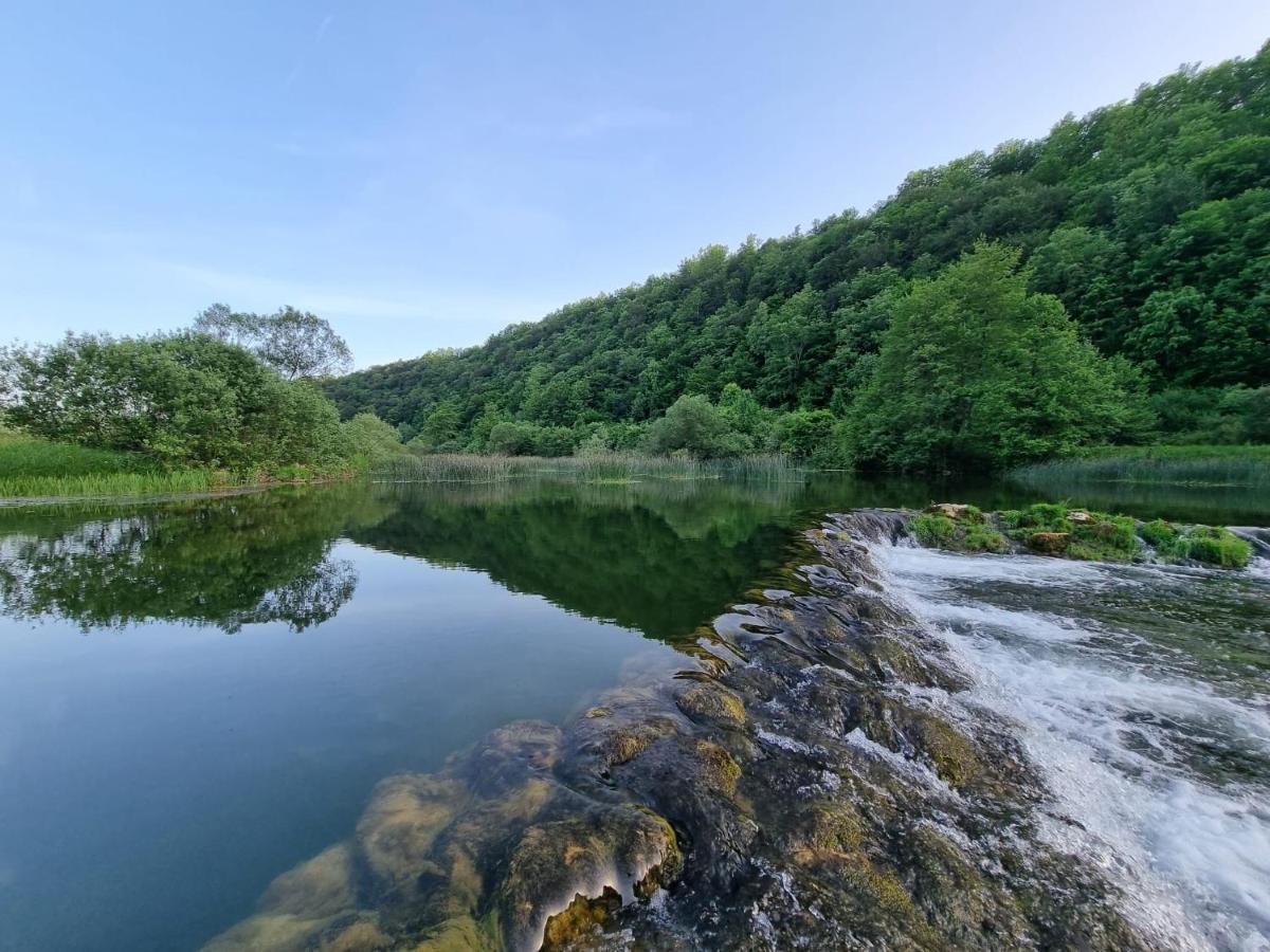 Ruralna Kuca Za Odmor Kablarovo Brdo Konuk evi Krnjak Dış mekan fotoğraf